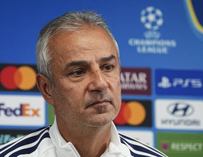 Puan kaybı sonrası tepki: Fenerbahçe taraftarı İsmail Kartal’ı istifaya çağırdı