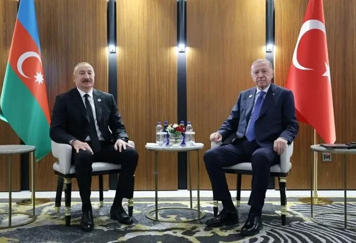 Ankara-Bakü hattında kritik temas: Aliyev'le Erdoğan'dan görüştü