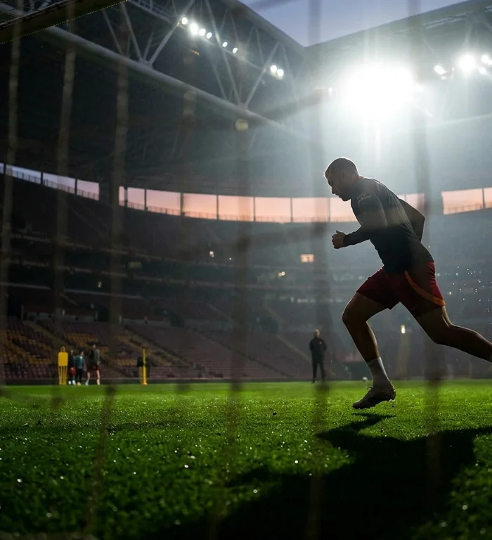 Galatasaray'ın yıldızı Osimhen Barcelona savunmasının hedefinde