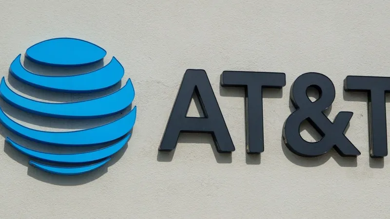 AT&T, 250 Milyar Dolarlık Yatırımla Fiber ve 5G Ağını Genişletiyor
