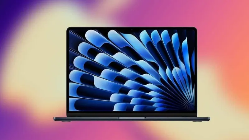 MacBook Air OLED Ekran Entegrasyonu 2028 Sonrasına Ertelendi
