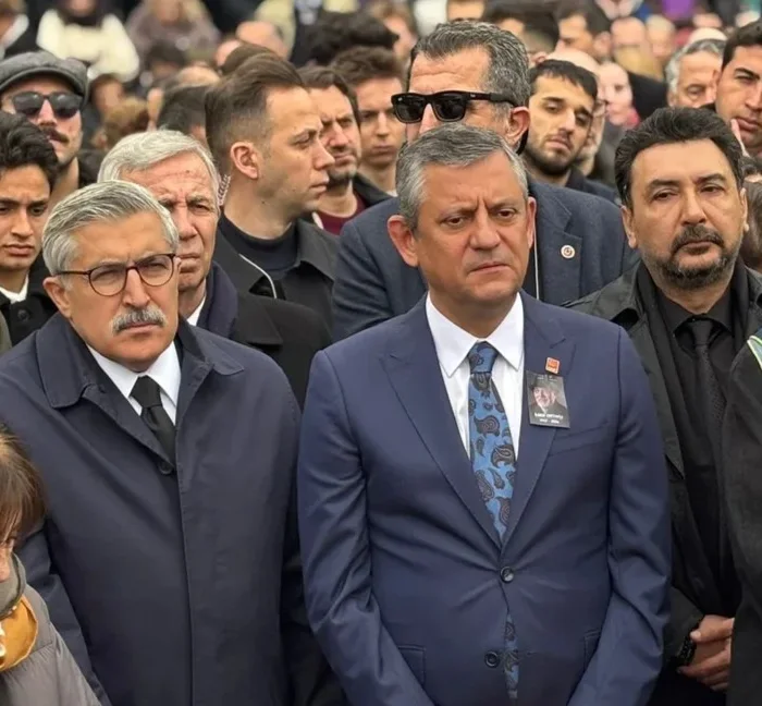 İlber Ortaylı Vefat Etti: Türkiye Tarihçiliğinin Kaybı