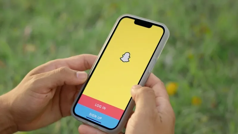 Snapchat Kullanıcıları 2025'te İki Trilyon Snap Gönderdi