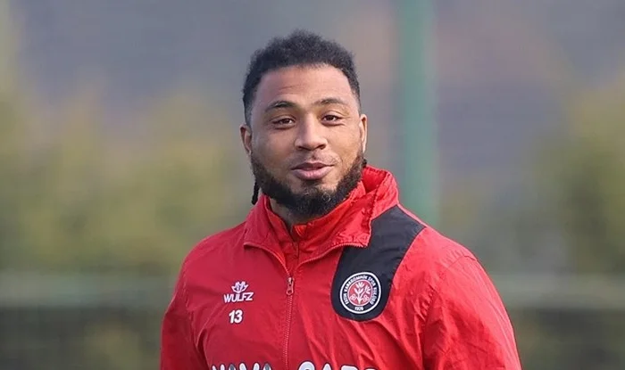 Colin Kazım-Richards Crawley Town Teknik Direktörü Oldu