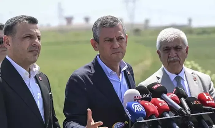 Özel, İmamoğlu'nu Silivri'de Ziyaret Etti