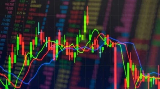 Volatilite Artıyor: Türk Yatırımcı Bu Dönemde Nasıl Hareket Etmeli?
