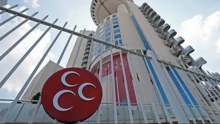 MHP, İstanbul İl ve 39 ilçe teşkilatını feshetti
