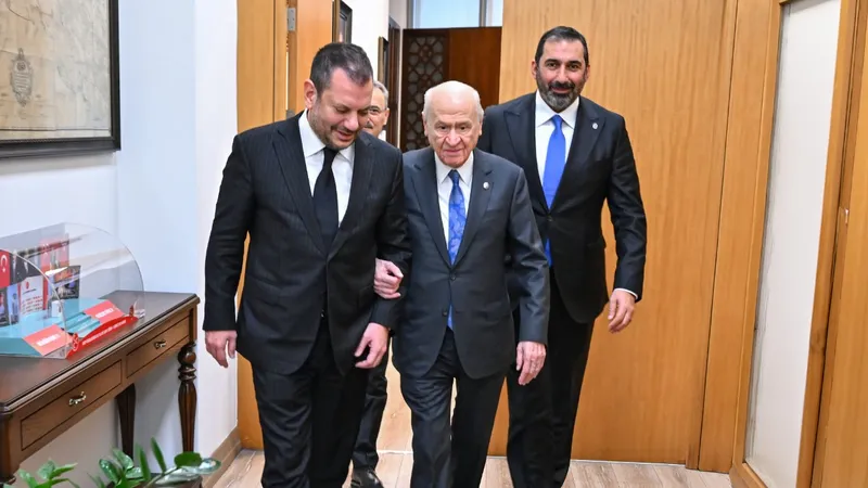 Trabzonspor'dan Devlet Bahçeli'ye ziyaret