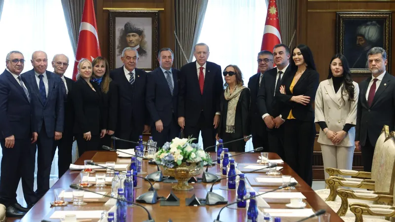 Erdoğan, Türk Demokrasi Vakfı'nı kabul etti
