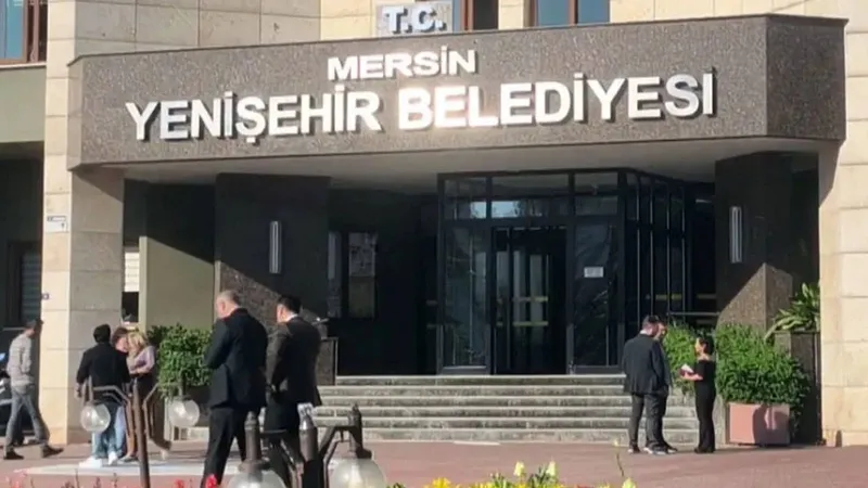 Mersin Yenişehir Belediyesi’nde 12 Tutuklama