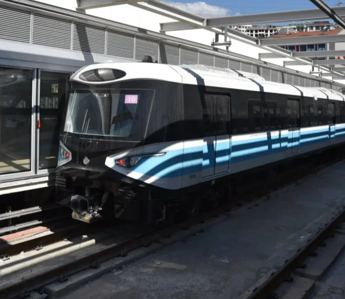 İstanbul’da metro seferlerine ‘su’ ve ‘derbi’ ayarı