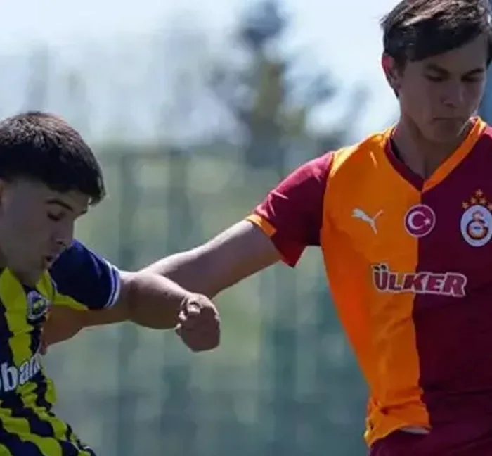 Florya'da derbi heyecanı... Fenerbahçe gençlerde güldü