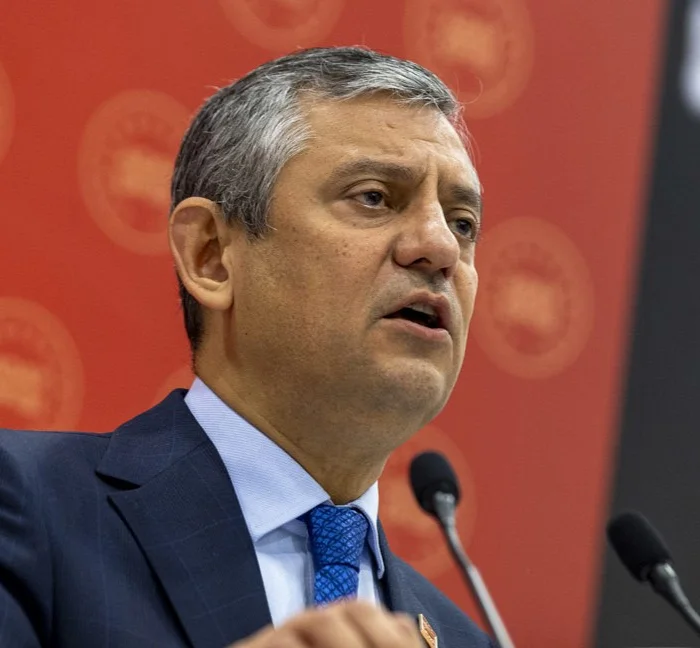 Özgür Özel stratejiyi açıkladı: En iyi savunma hücumdur