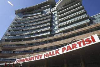 Sosyalist Enternasyonal'den CHP kararına sert tepki