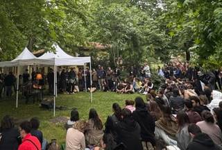 Bilgi Üniversitesi öğrencileri ikinci günde de sokakta