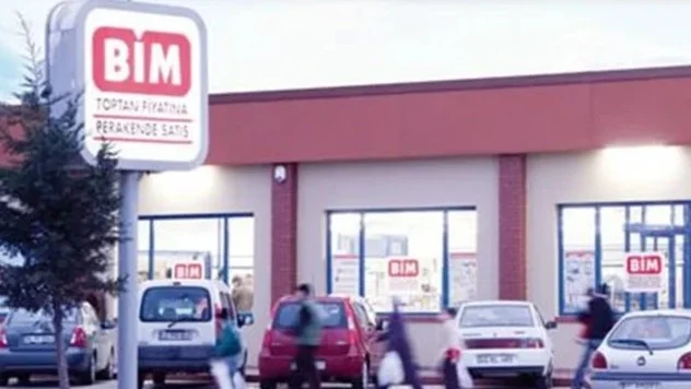 BİM ortağı Mustafa Latif Topbaş 150 bin lotluk hisse aldı