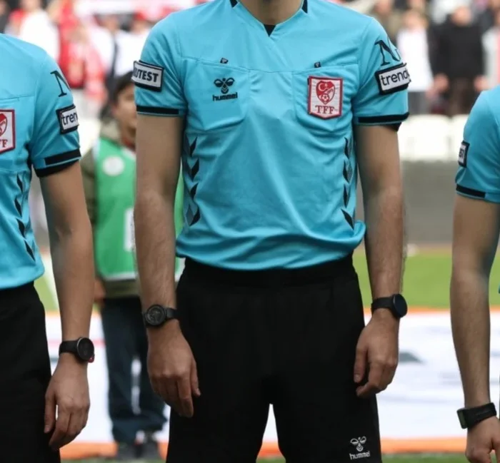 Süper Lig'de sezonun üst klasman hakemleri açıklandı