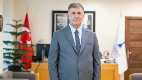 Cemil Tugay CHP'den istifa etti
