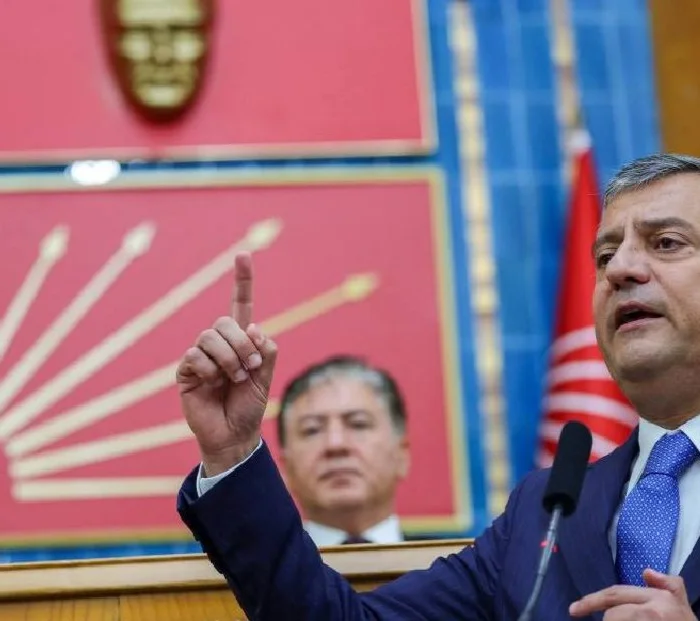 Özgür Özel: Mesele seradaki teyzeyle Erdoğan arasındadır