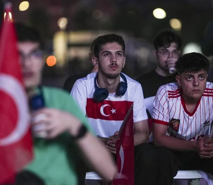 Yedikule Hisarı'nda ABD'ye Karşı Tek Yürek