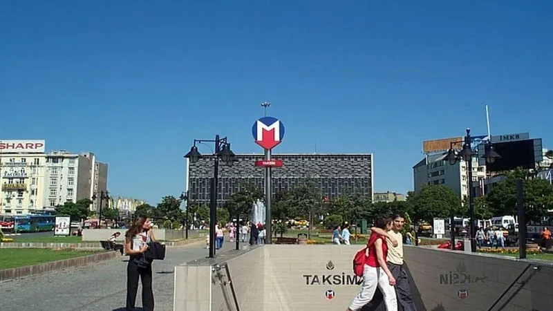 İstanbul'da Taksim Metrosu kapatıldı