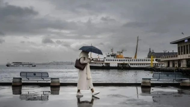 Meteoroloji Uyardı: İstanbul'a sağanak yağış geliyor