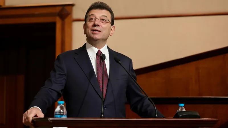İmamoğlu'nun yargılandığı 'Bilirkişi Davası'nda duruşma 8 Aralık'a ertelendi