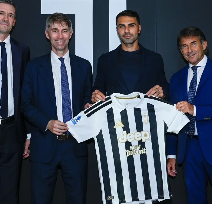 Zeki Çelik resmen Juventus’ta