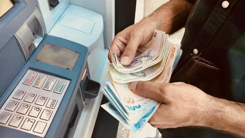 Memur emeklilerine seyyanen zam teklifi Meclis gündeminde