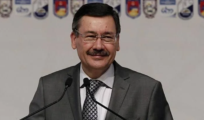 Yeni Parti, Melih Gökçek'in 1 lira 3 kuruşluk bağışını geri gönderdi