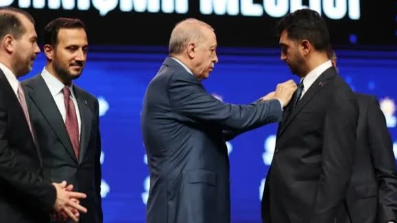 Özgür Özel’den Eren Ali Bingöl açıklaması: “Beni arayıp ağladı”