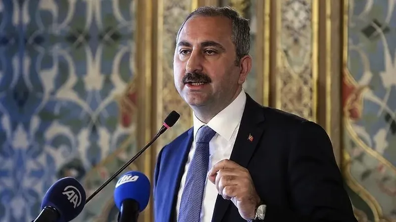 Abdulhamit Gül: Çerçeve yasa teklifini yarın Meclis'e sunmayı planlıyoruz