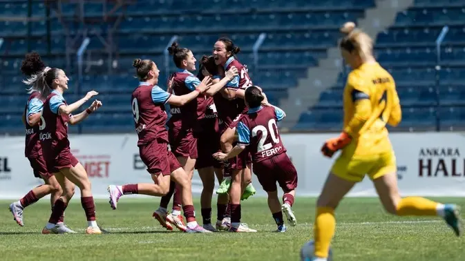 Kadın Futbol Süper Ligi'nin başlama tarihi ertelendi