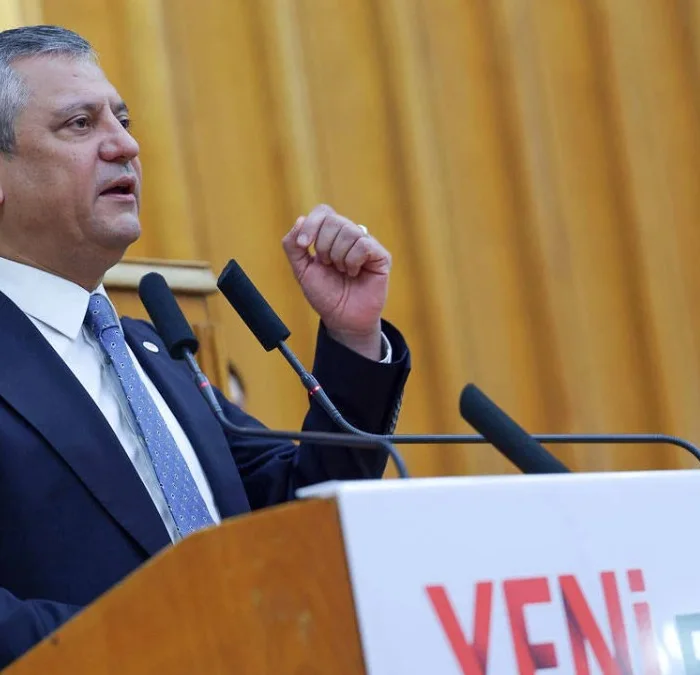 Özgür Özel'den çerçeve yasa tepkisi: AK Parti boş kağıda imza topladı