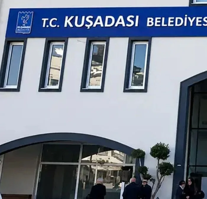Kuşadası Belediyesi’ne üçüncü dalga operasyon: 15 gözaltı