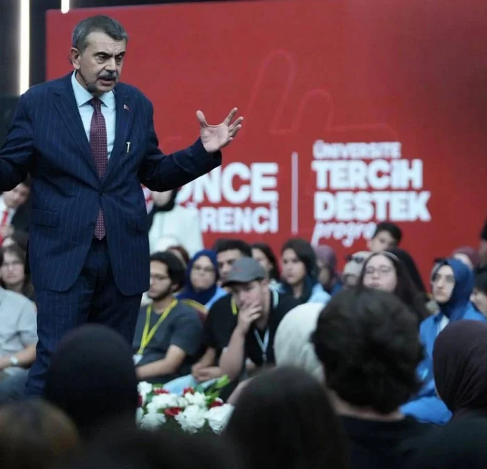 Bakan Tekin’den YKS ve müfredat açıklaması