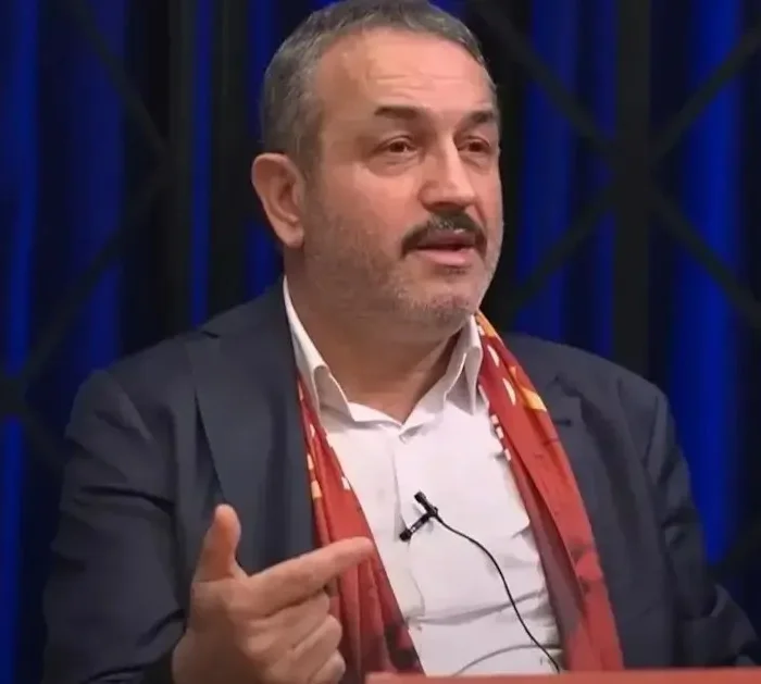 UltrAslan lideri Şirin’den adliye girişinde “Öcalan” mesajı