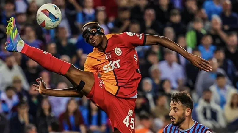 Al-Hilal'den Osimhen için 130 milyon euroluk teklif