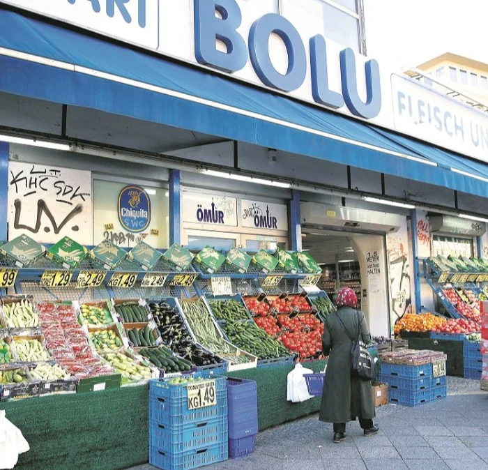 Berlin’de Türk işletmelere yönelik haraç saldırıları büyüyor