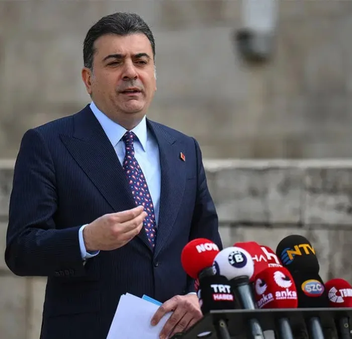 Zeynel Emre: Operasyonlarla İBB Meclisi çoğunluğunu değiştirmek isteyebilirler