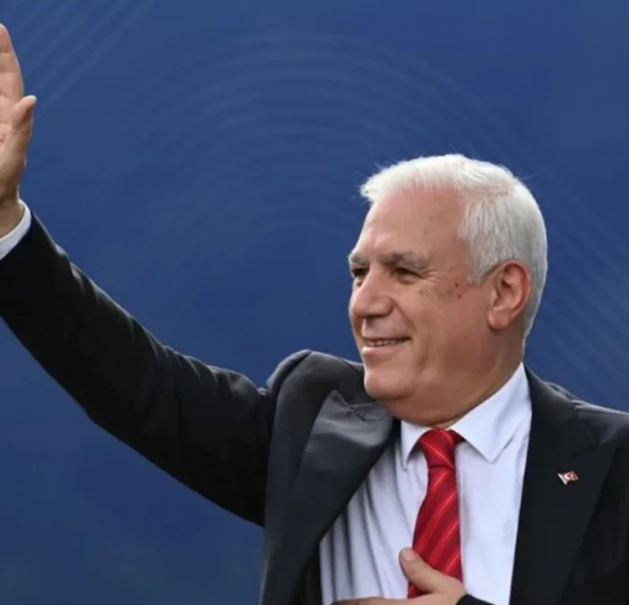 Mustafa Bozbey CHP'den istifa etti