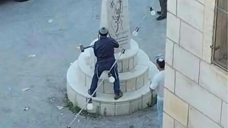 İsrailli Milletvekilinin Batı Şeria'daki anıta müdahalesi bölgesel gerilimi artırıyor