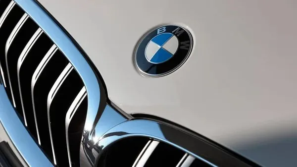 BMW araç içi tasarımda dijitalleşme stratejisini sürdürüyor