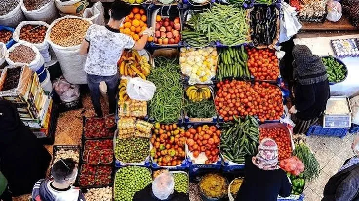 İstanbul'daki semt pazarlarında fiyat istikrarsızlığı ve maliyet baskısı