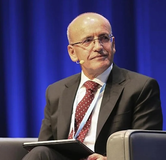 Bakan Şimşek konuştu: Sorular havada kaldı