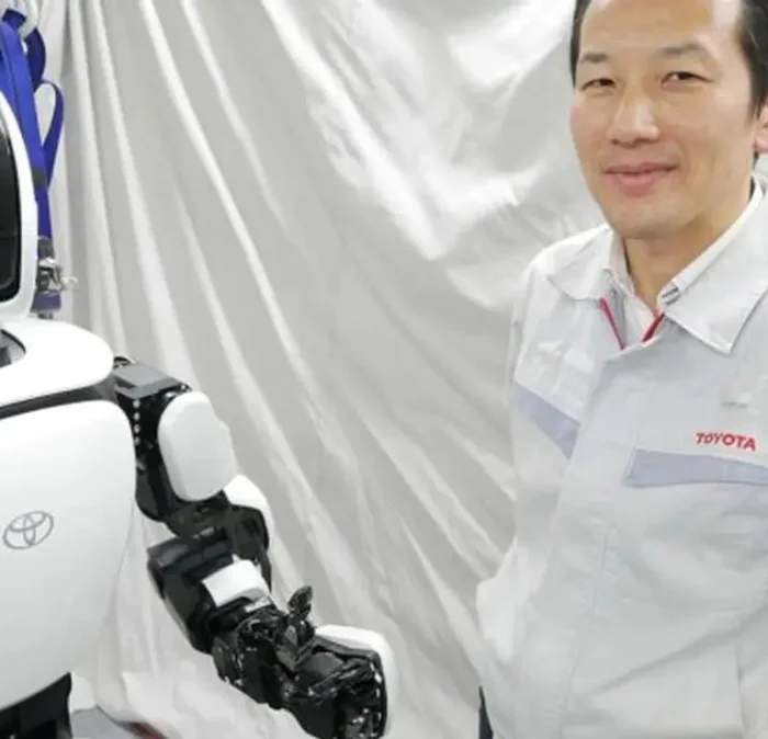 Toyota 7 milyar dolarlık robotik dönüşüm yatırımını başlatıyor