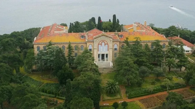 Heybeliada Ruhban Okulu için Eylül sözü tutulamadı mı?