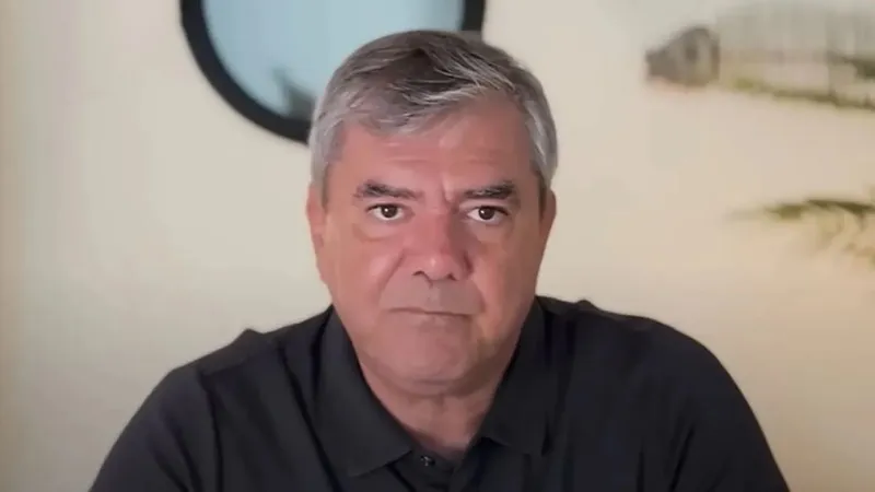 Yılmaz Özdil’den yayınında Cahit Külebi’li İzmir vurgusu