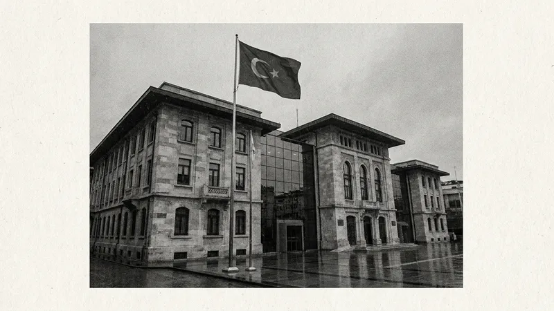 BES birikimi 2,4 trilyonu geçerek tasarruf tabanını büyüttü
