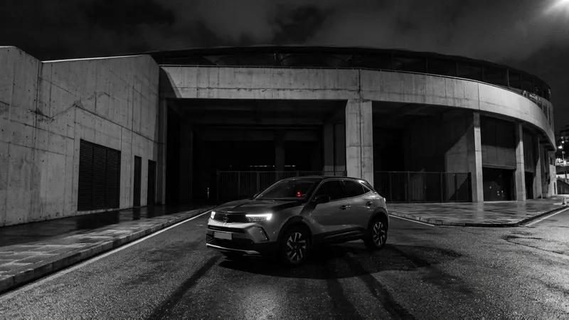 Beşiktaş, Opel ile İki Yıllık Sponsorluk Anlaşması İmzaladı